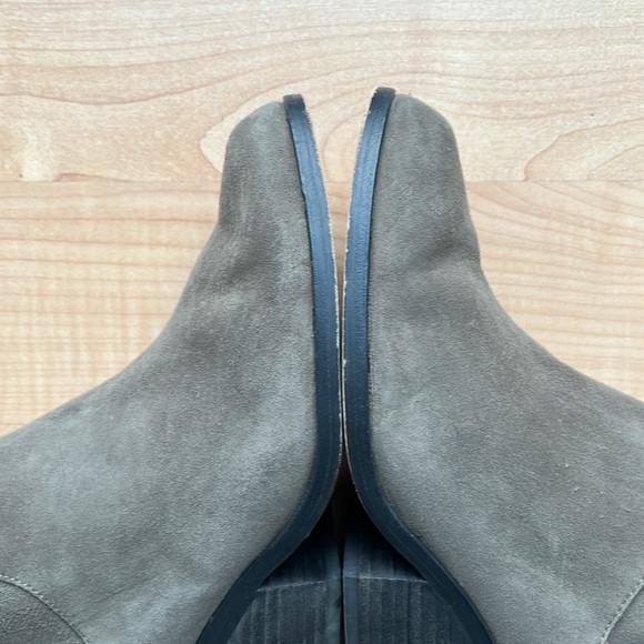 Eileen Fisher Peer Suede Ankle Bootie in Shadow Size 9 - Picture 11 of 17